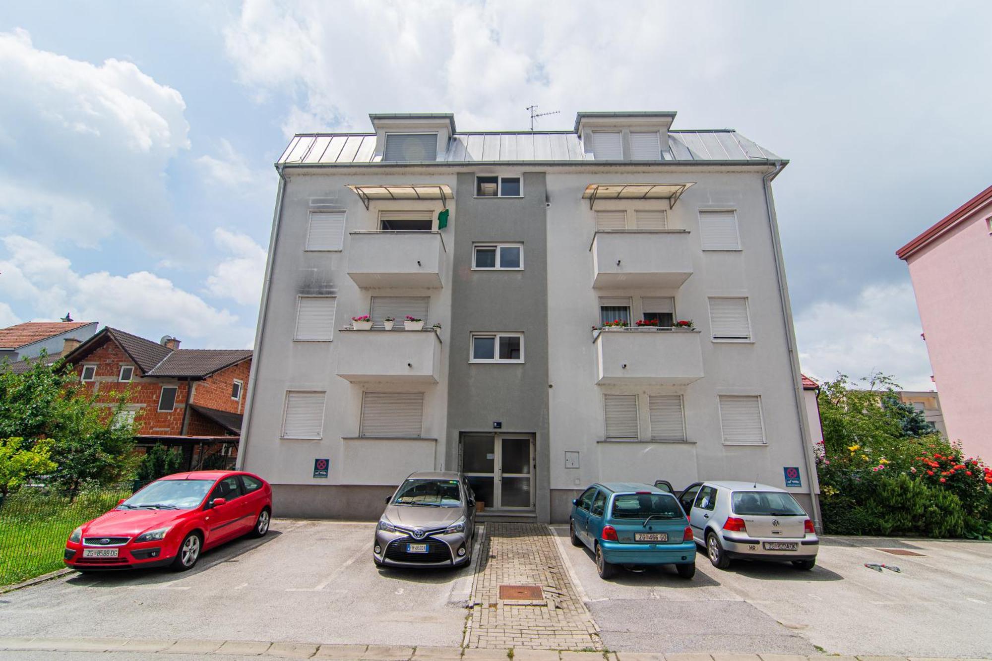 Flexible Selfcheckins 97 - Zagreb - Garden - Parking- Loggia - 2 Bedrooms Exterior foto