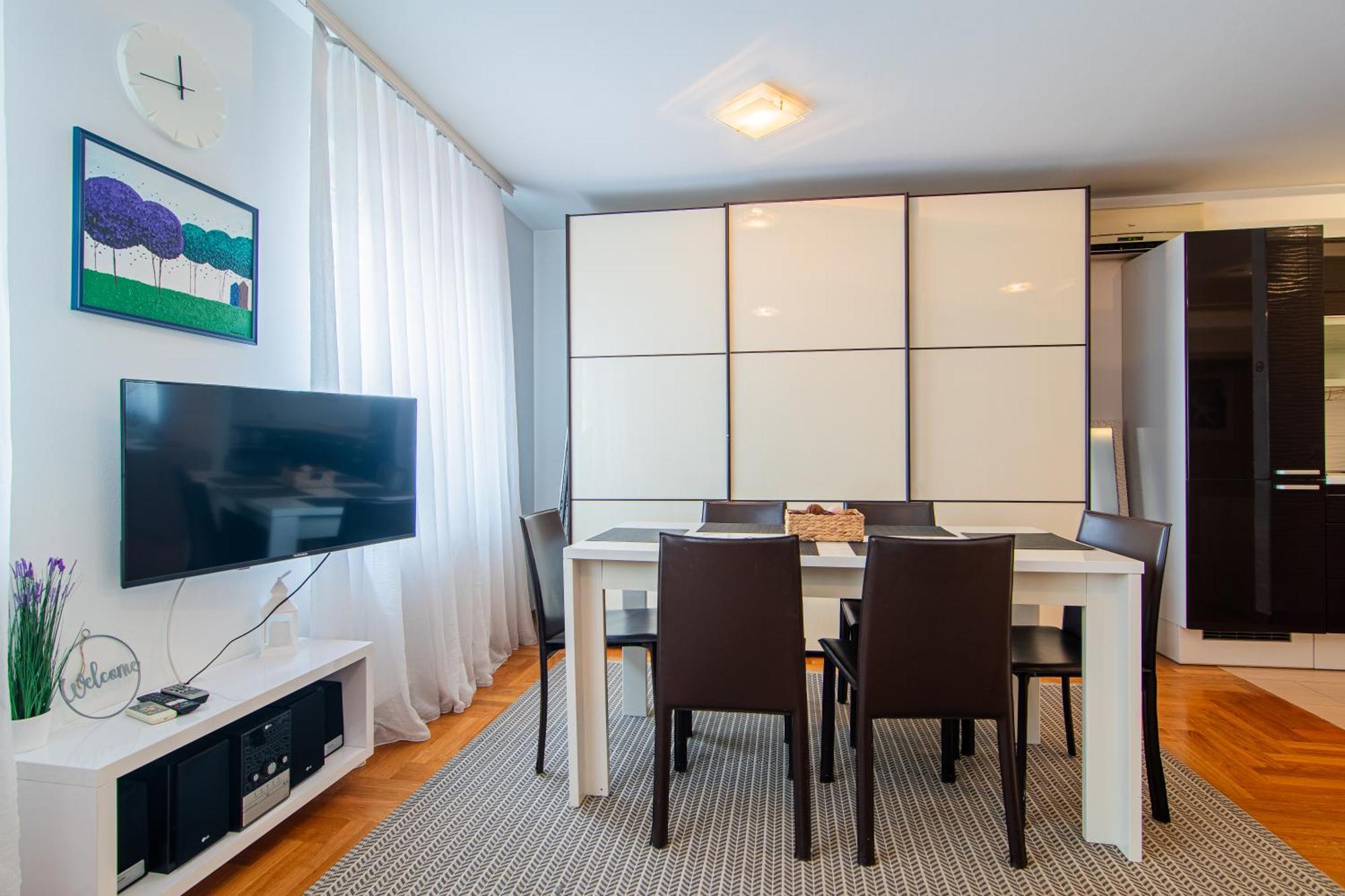 Flexible Selfcheckins 97 - Zagreb - Garden - Parking- Loggia - 2 Bedrooms Exterior foto